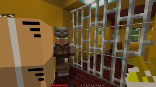 Scary Neighbor Granny for MCPE screenshot